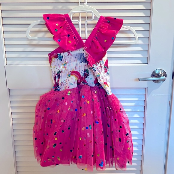 PASS THE GLITTER
Custom made troll-princess Poppy tutu dress - Picture 2 of 3